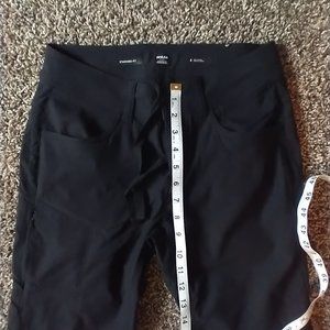 Black Prana Capri Pants, Size 0 (26'' Waist)